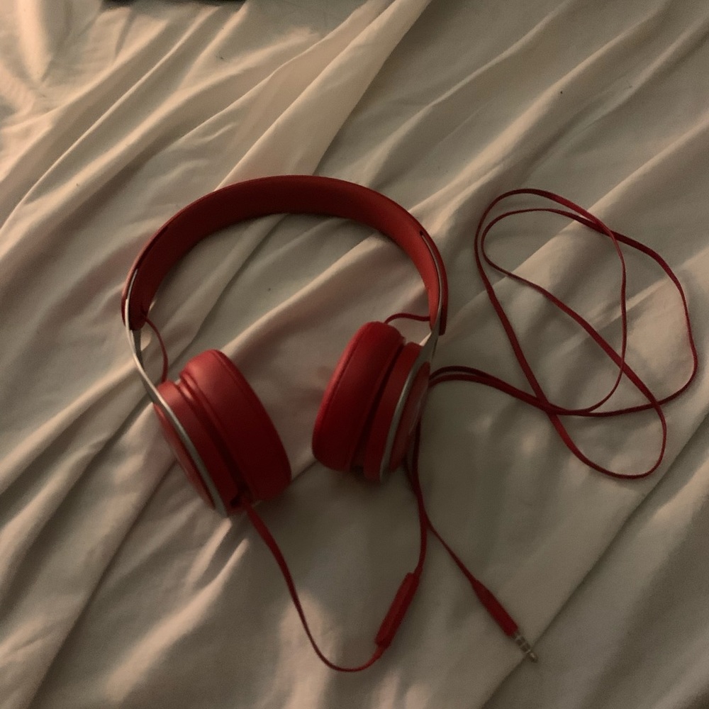Beats by Dre headphones